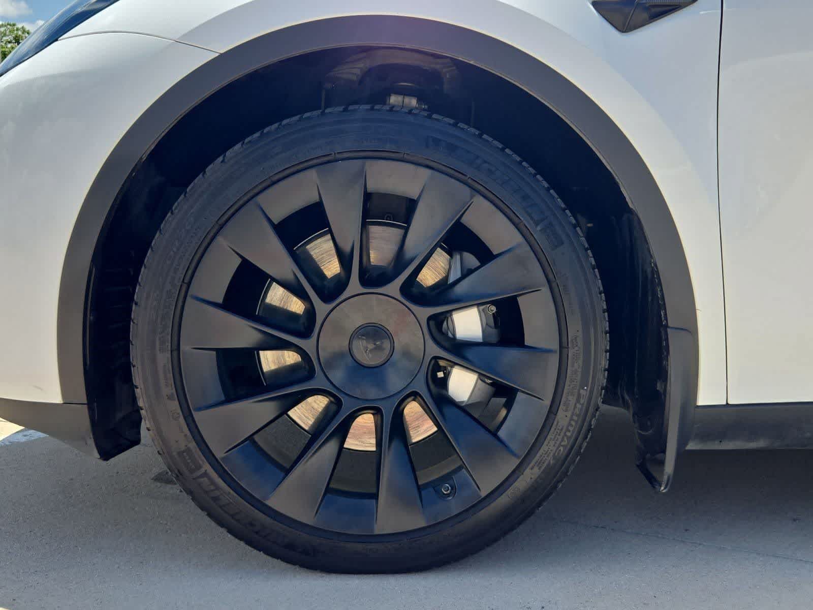 Thumbnail: 2023 Tesla Model Y - 11