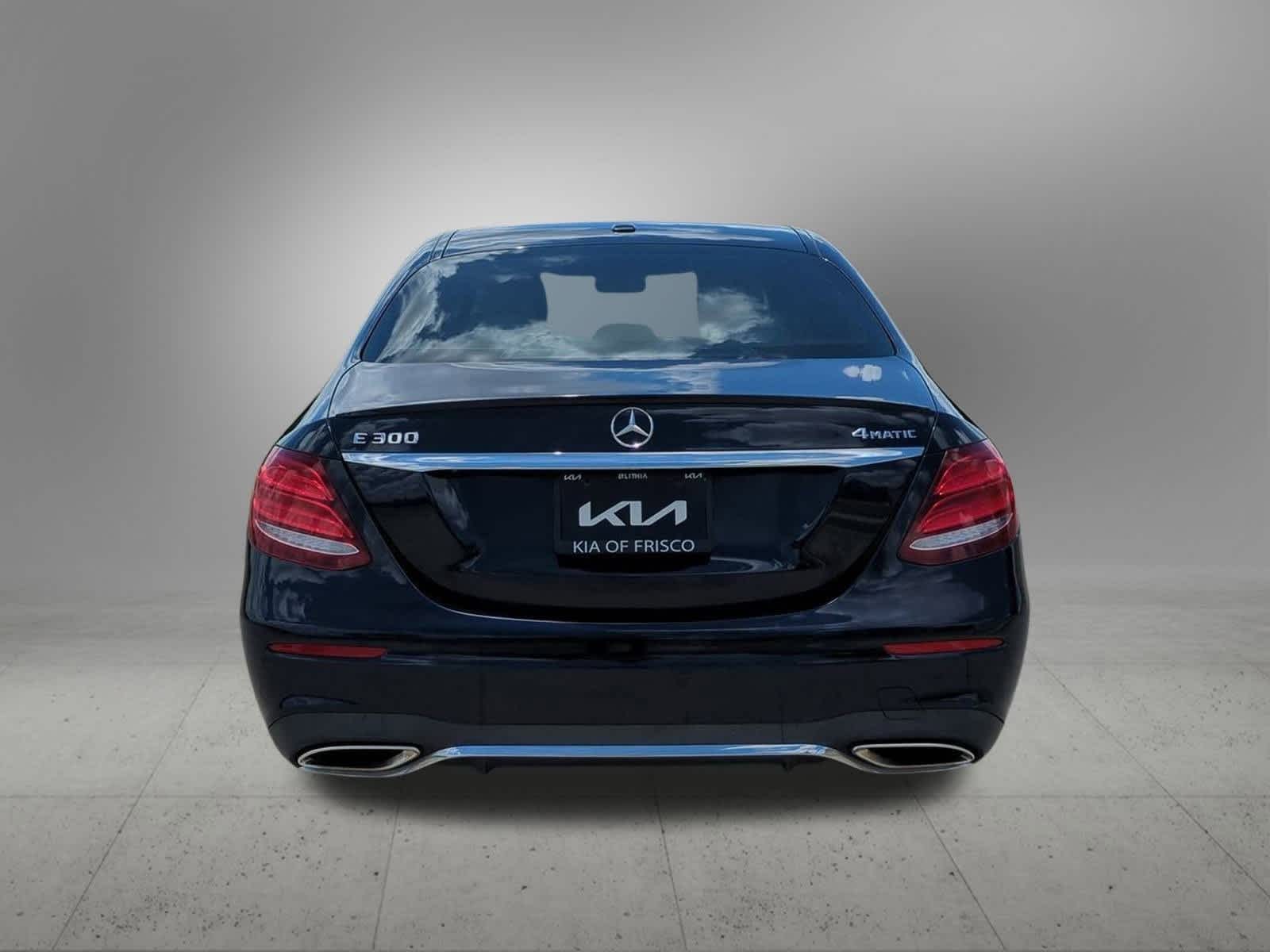 Thumbnail: 2017 Mercedes-Benz E-Class - 5