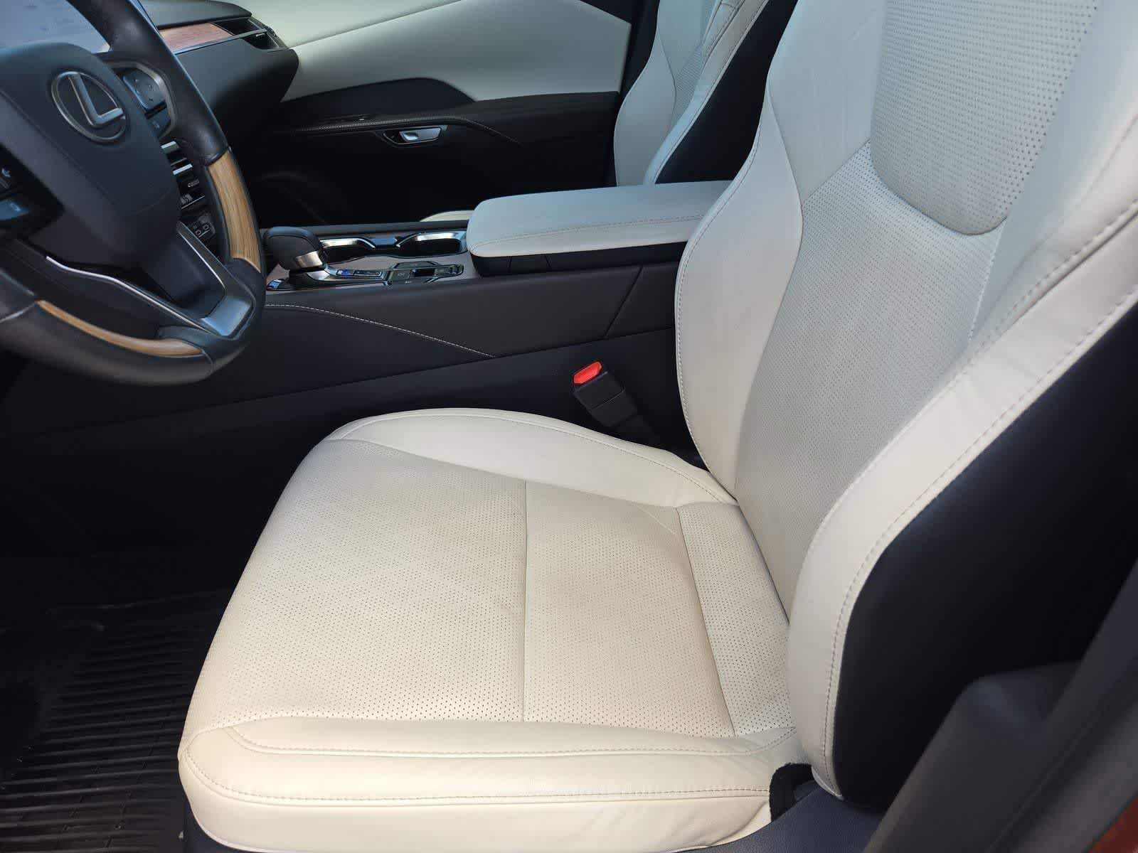 Thumbnail: 2023 Lexus RX - 14