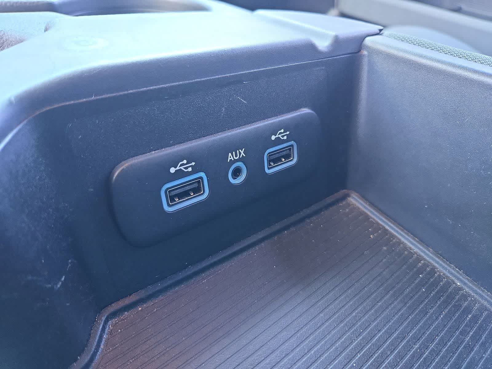 Thumbnail: 2019 RAM 1500 Classic - 28