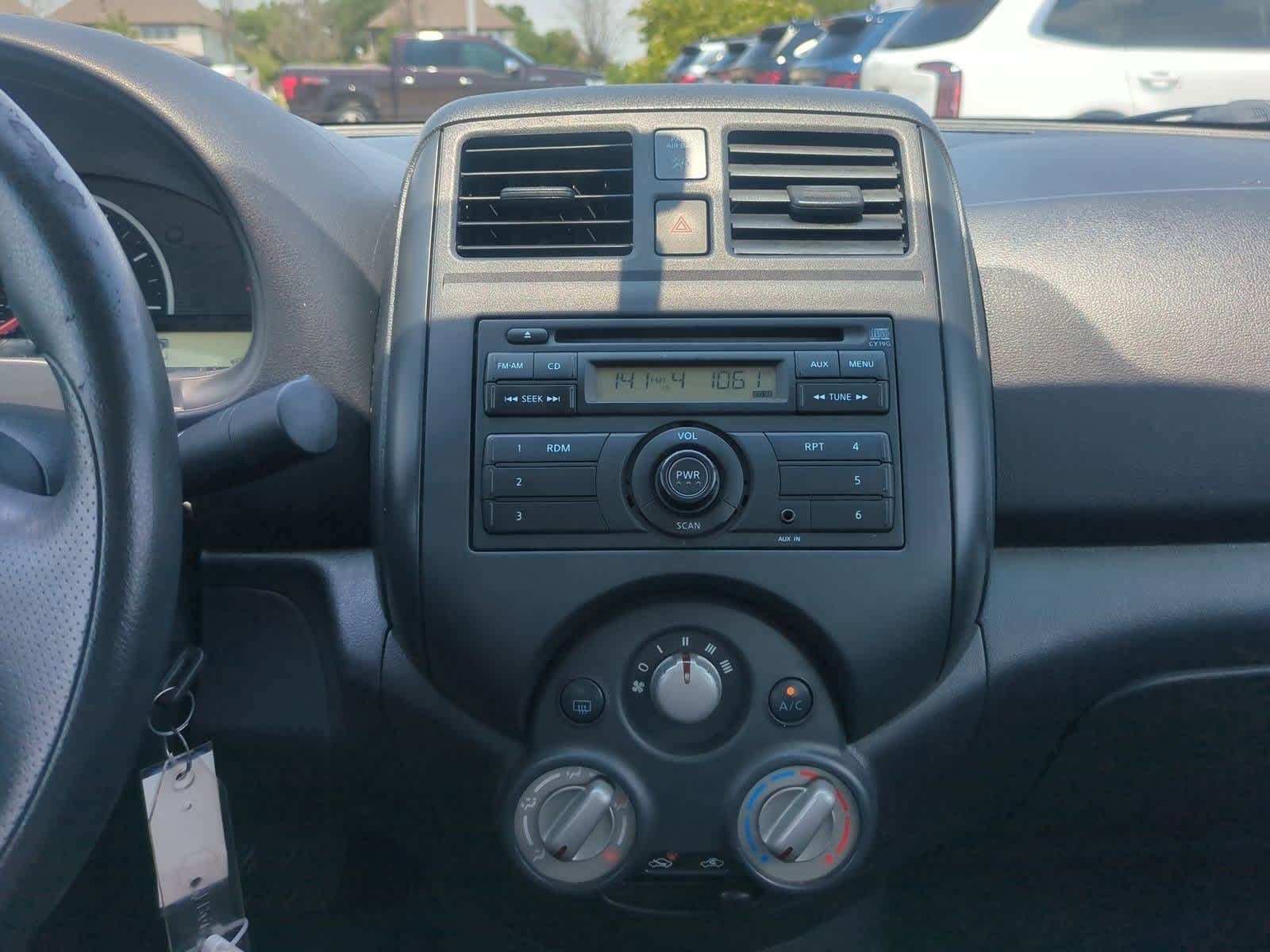 Thumbnail: 2012 Nissan Versa - 24