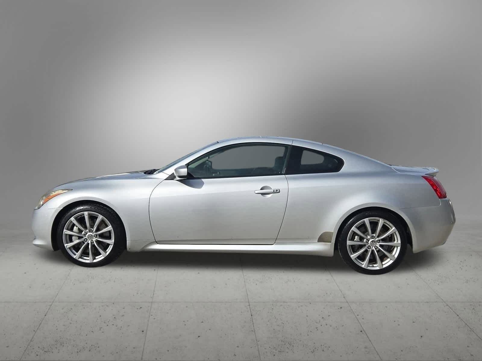 Thumbnail: 2010 INFINITI G37 - 3