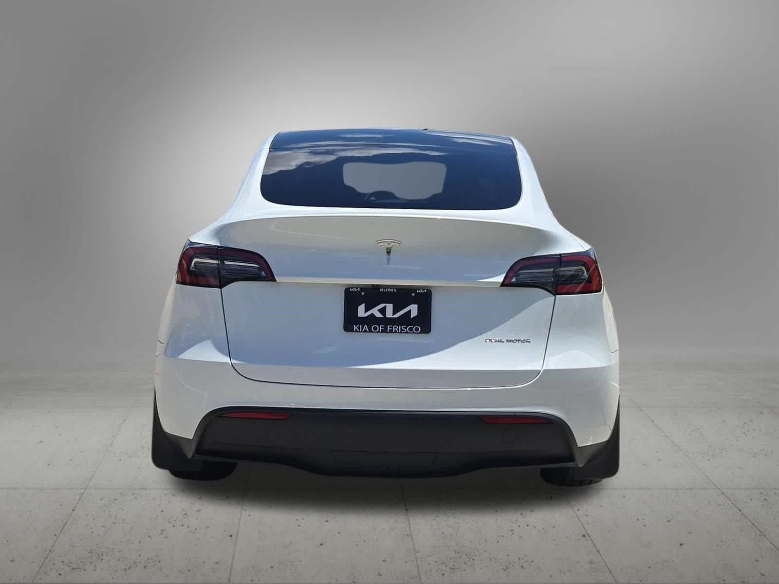 Thumbnail: 2023 Tesla Model Y - 4