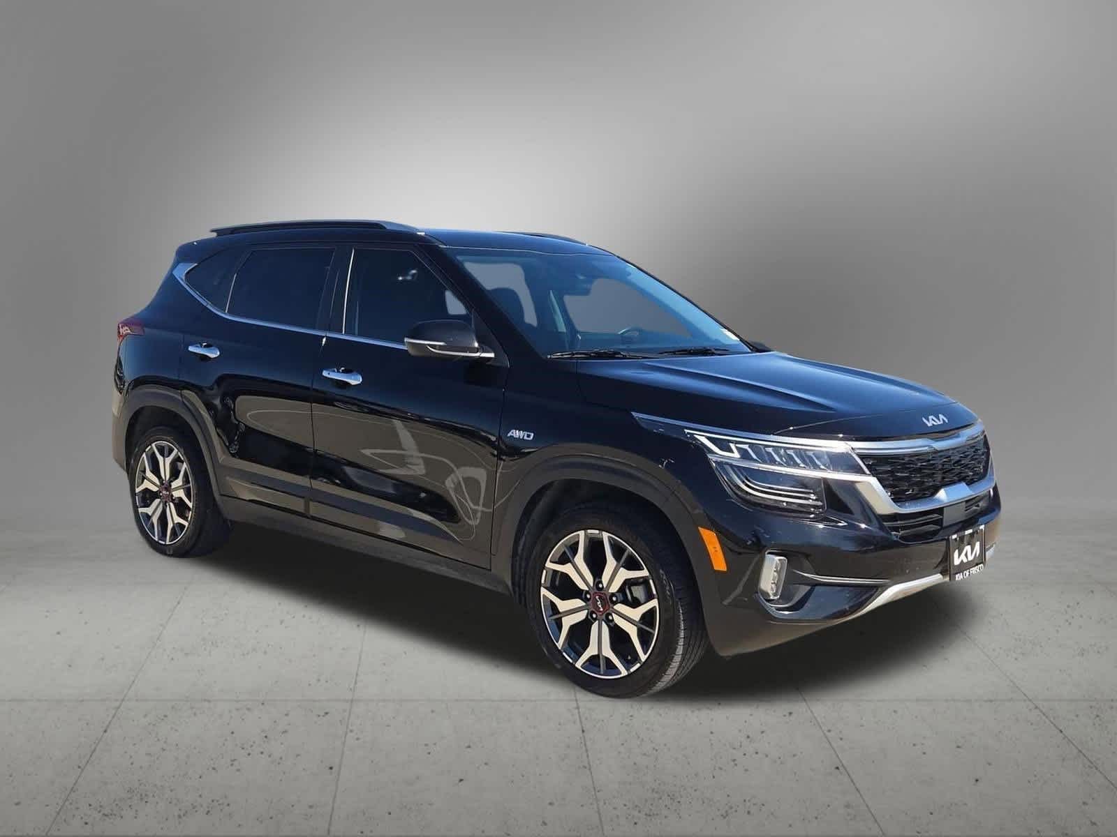 Thumbnail: 2023 Kia Seltos - 8