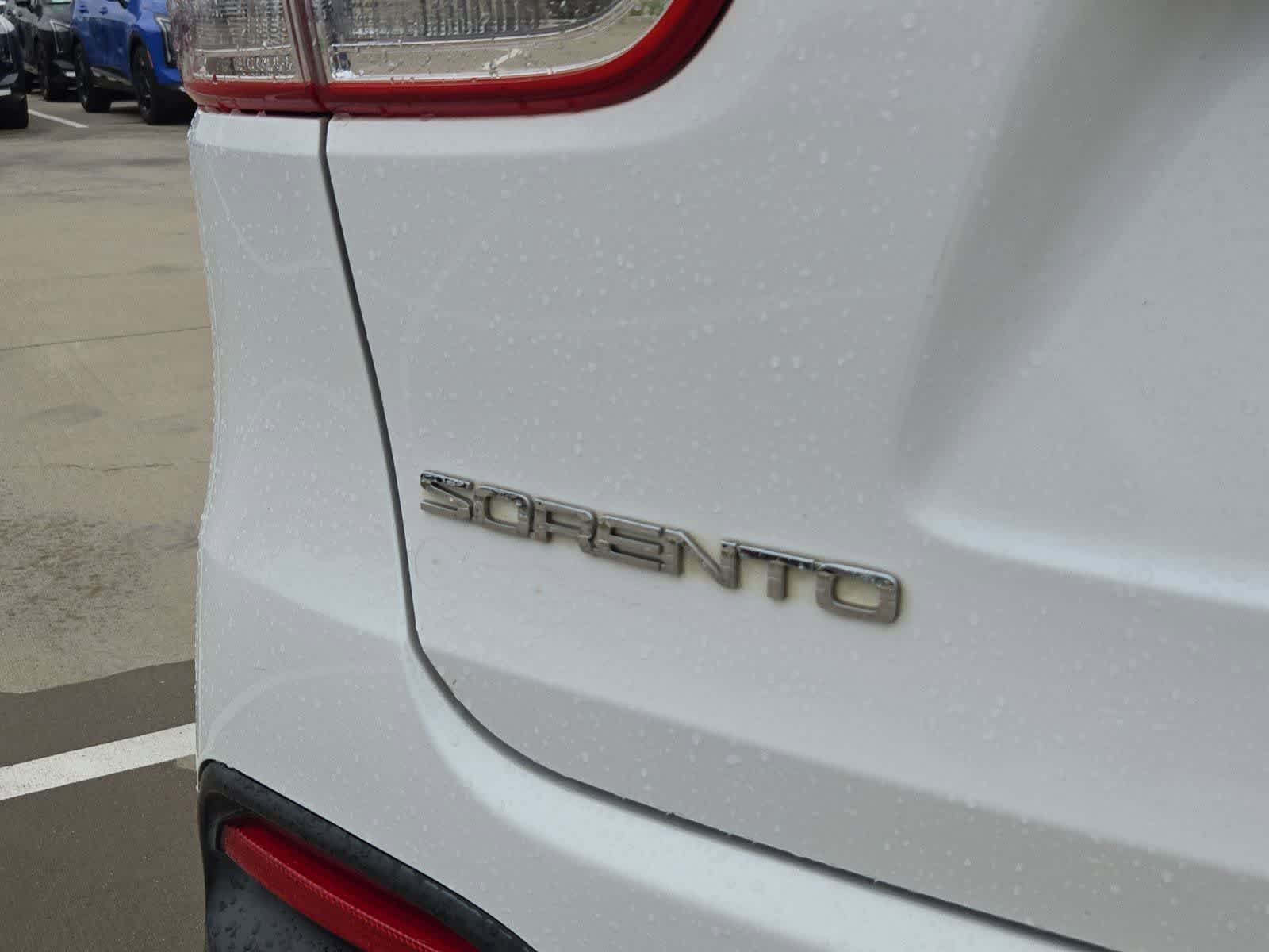 Thumbnail: 2016 Kia Sorento - 11