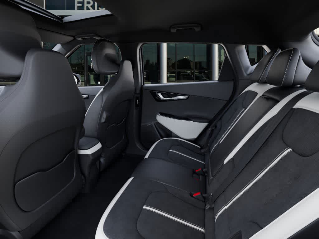 Thumbnail: 2025 Kia EV6 - 18