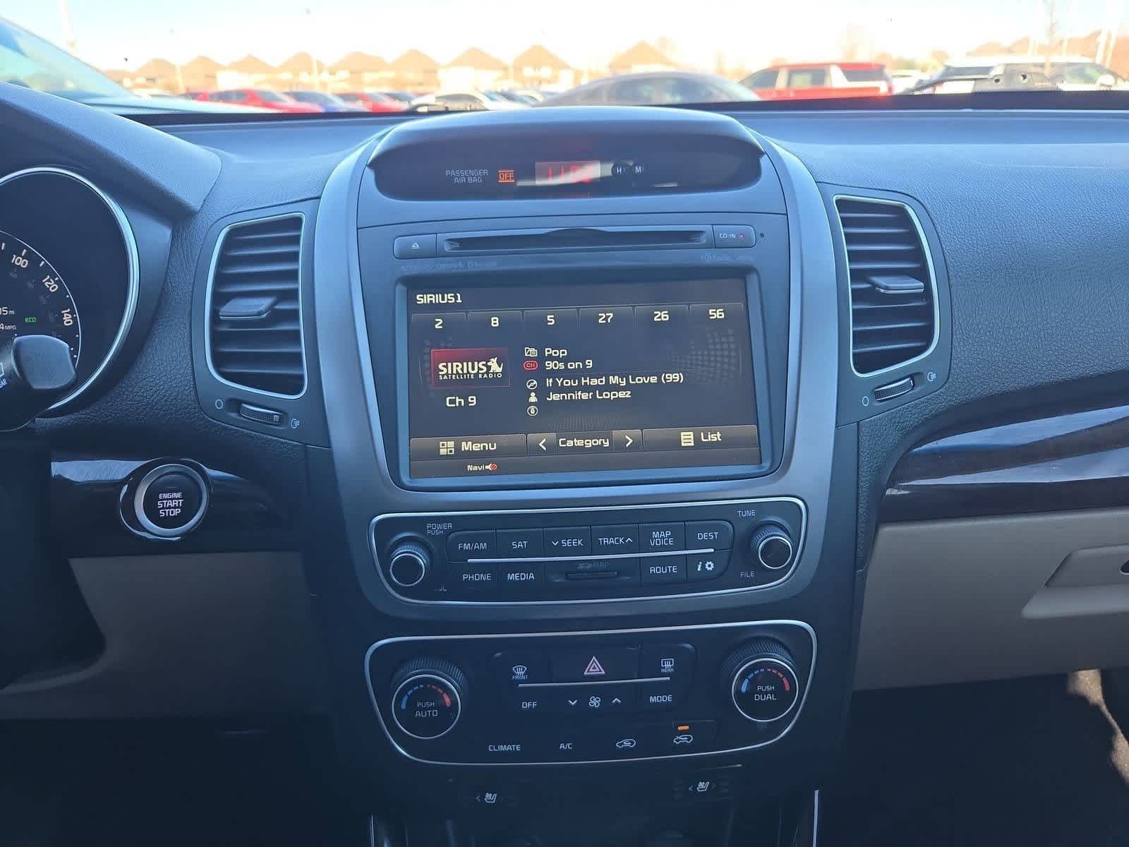 Thumbnail: 2015 Kia Sorento - 28