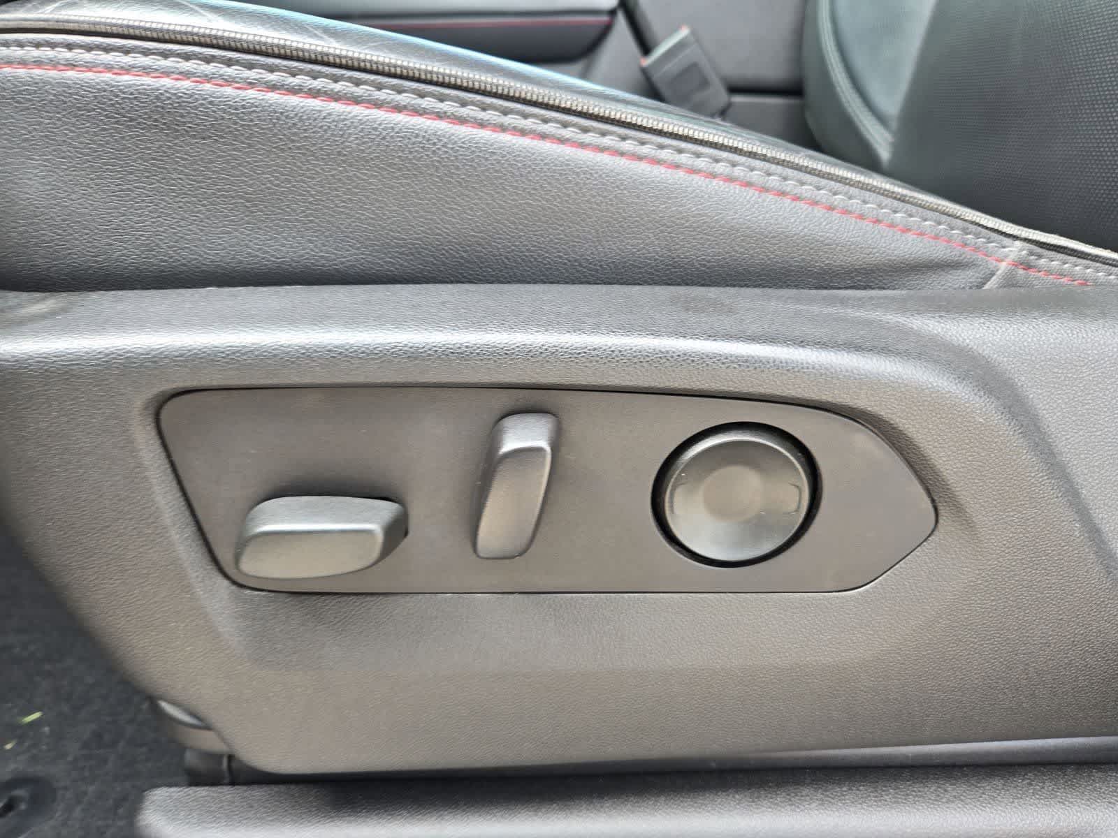 Thumbnail: 2021 Chevrolet Tahoe - 15