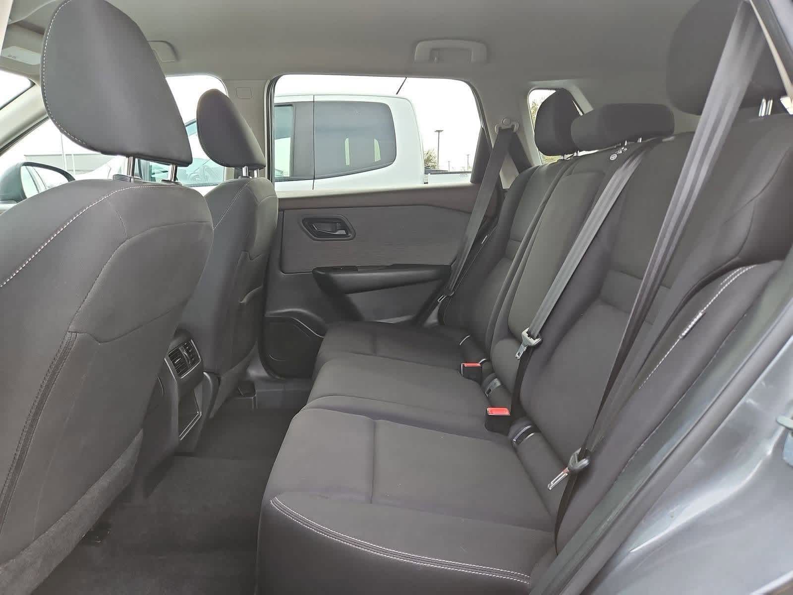 Thumbnail: 2023 Nissan Rogue - 19