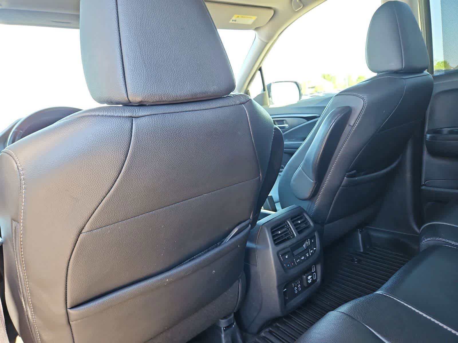 Thumbnail: 2020 Honda Pilot - 17