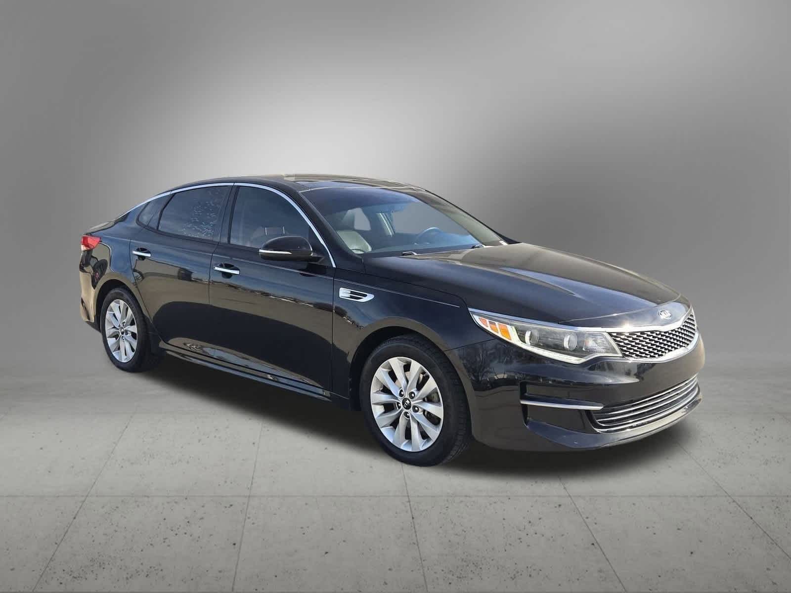 Thumbnail: 2016 Kia Optima - 8
