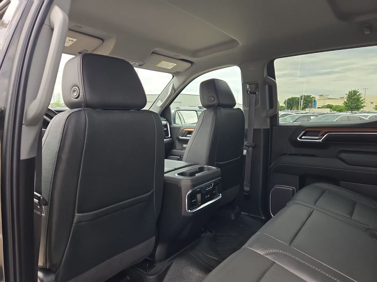 Thumbnail: 2023 GMC Sierra 1500 - 16