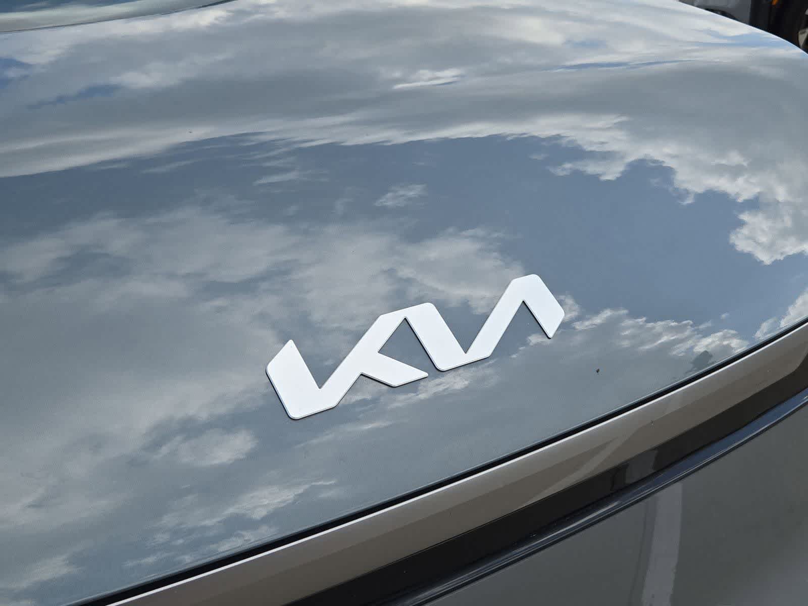 Thumbnail: 2024 Kia EV9 - 11