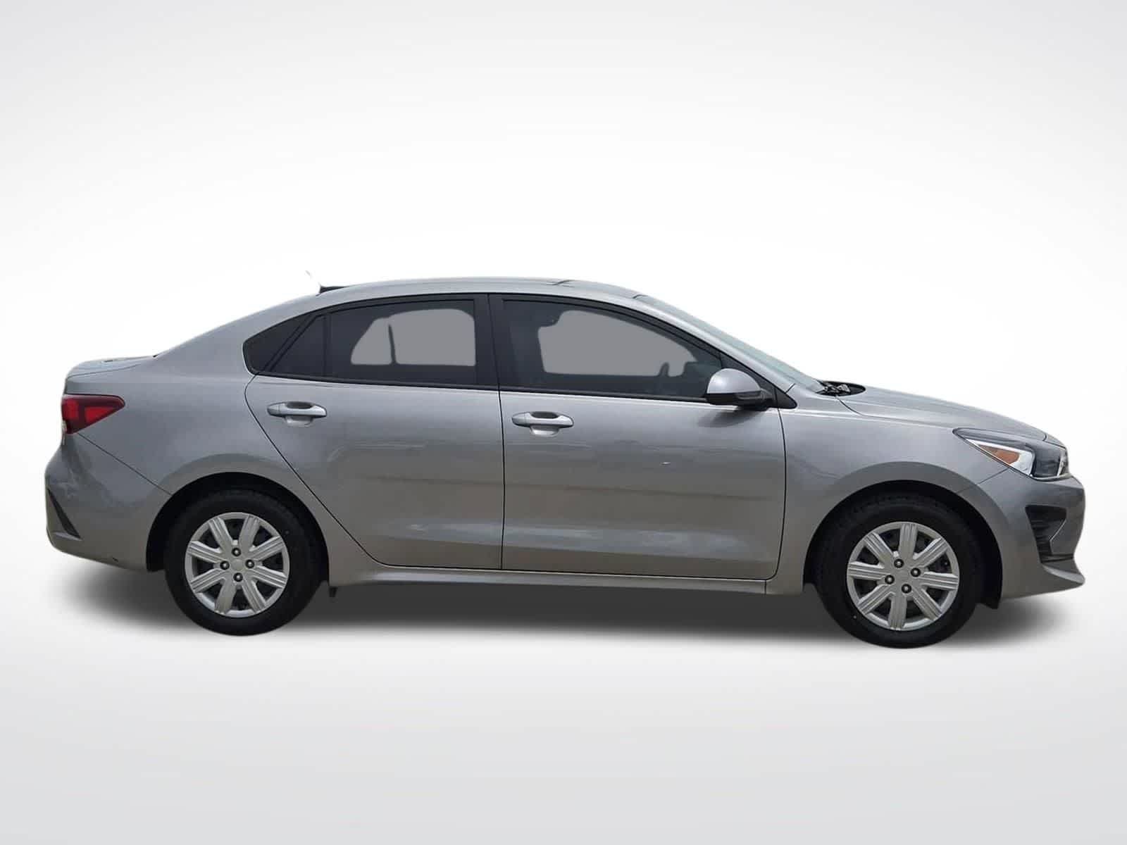 Thumbnail: 2023 Kia Rio - 8