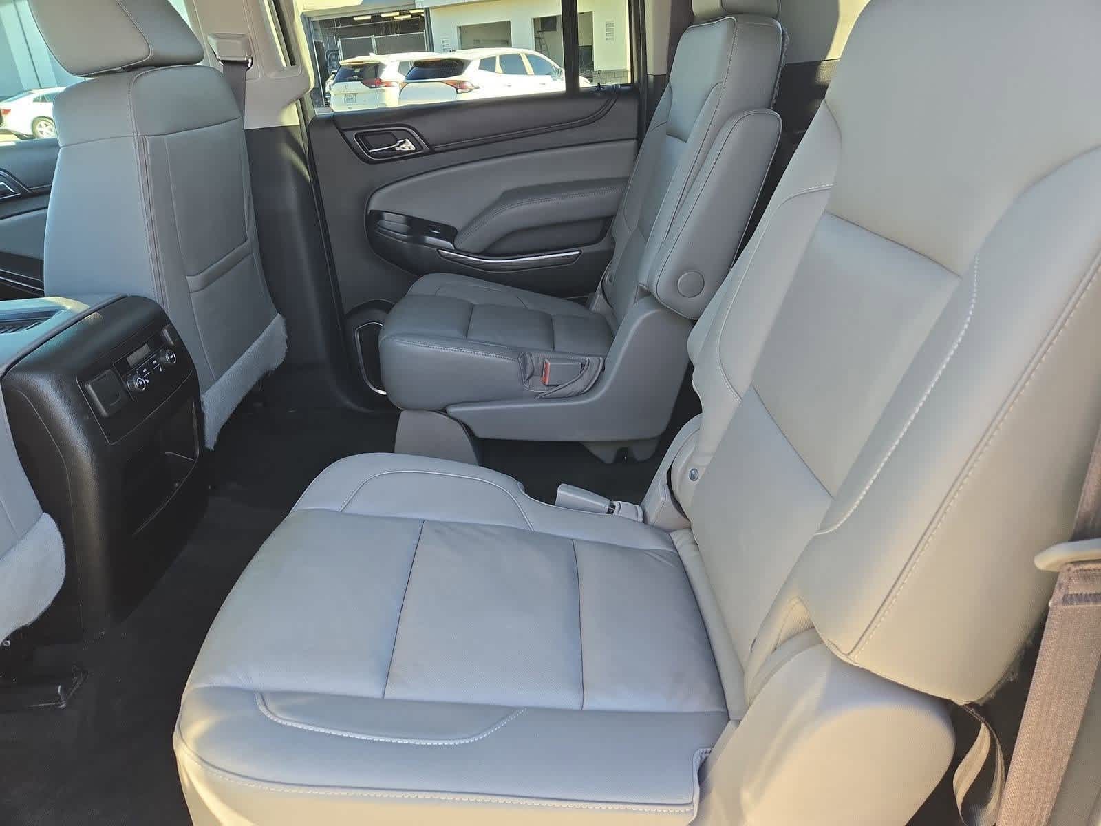 Thumbnail: 2017 Chevrolet Suburban - 19