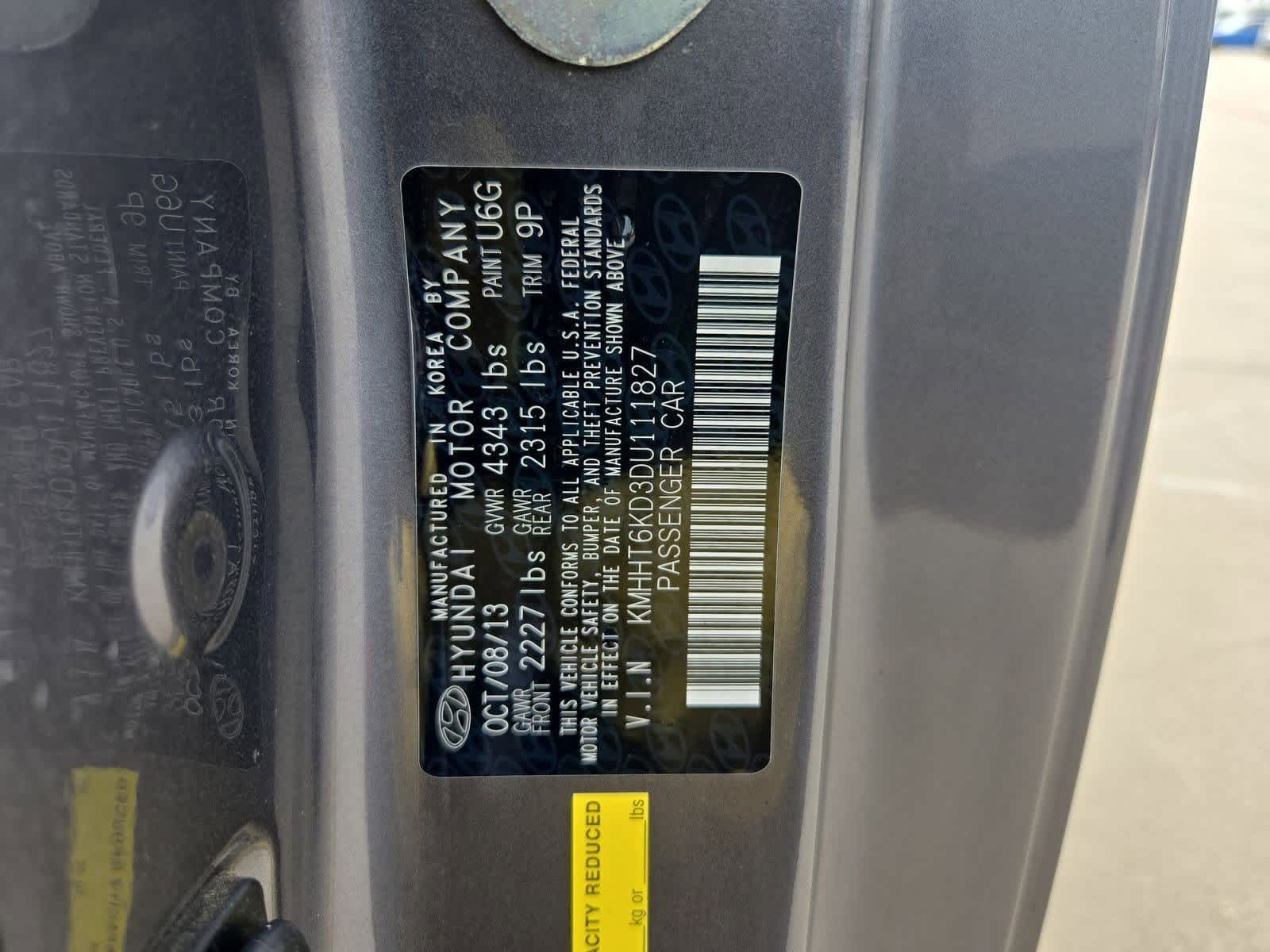 Thumbnail: 2013 Hyundai Genesis - 31