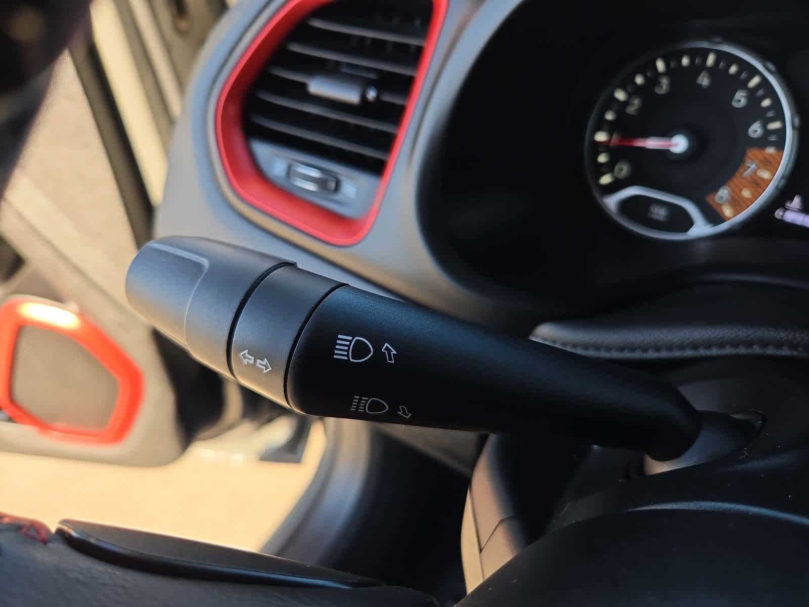 Thumbnail: 2021 Jeep Renegade - 25