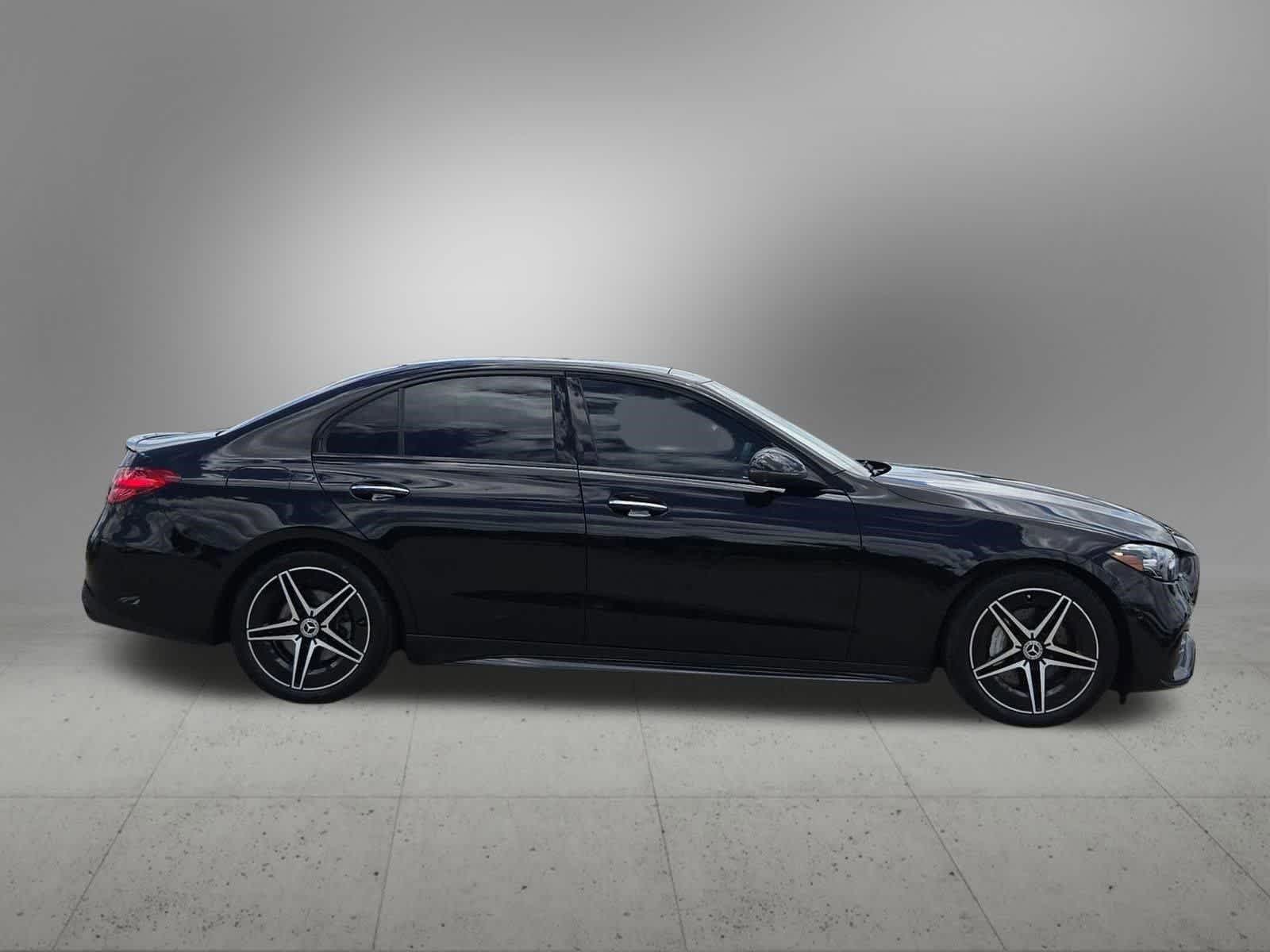 Thumbnail: 2023 Mercedes-Benz C-Class - 6