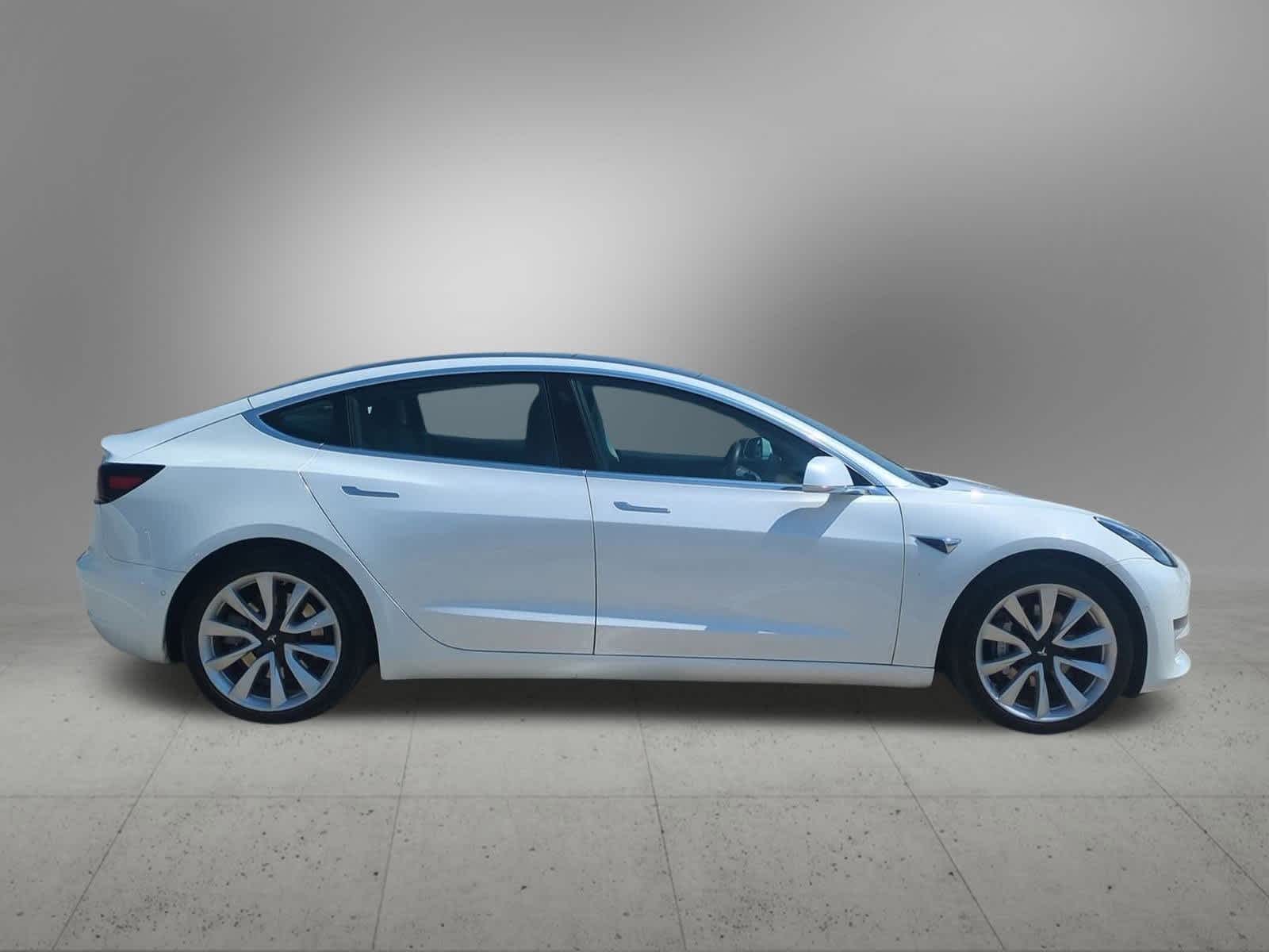 Thumbnail: 2020 Tesla Model 3 - 7