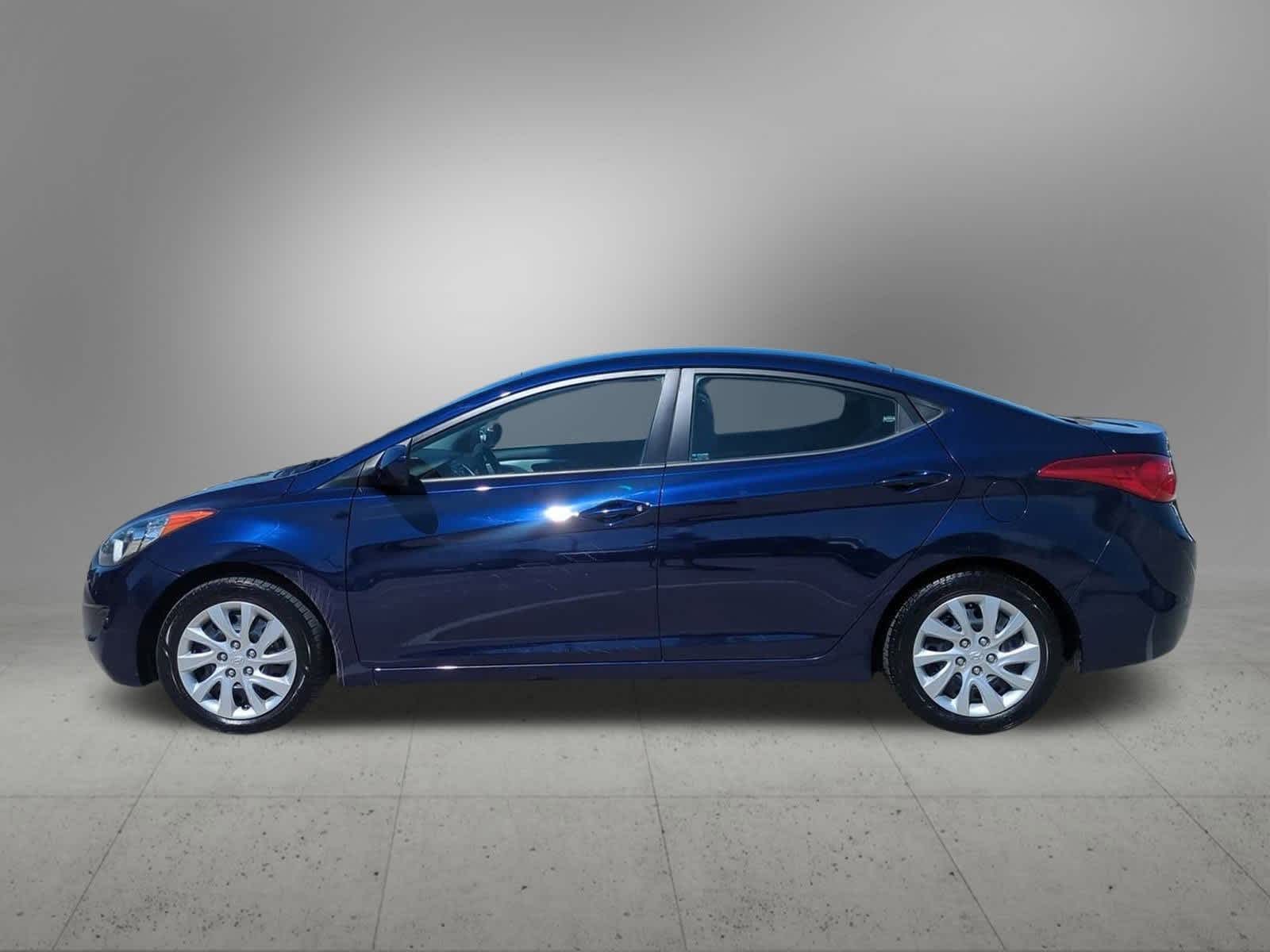 Thumbnail: 2011 Hyundai Elantra - 3