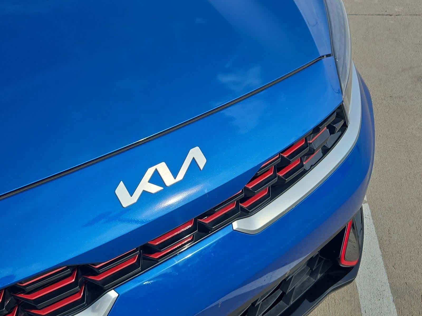 Thumbnail: 2023 Kia Forte - 11