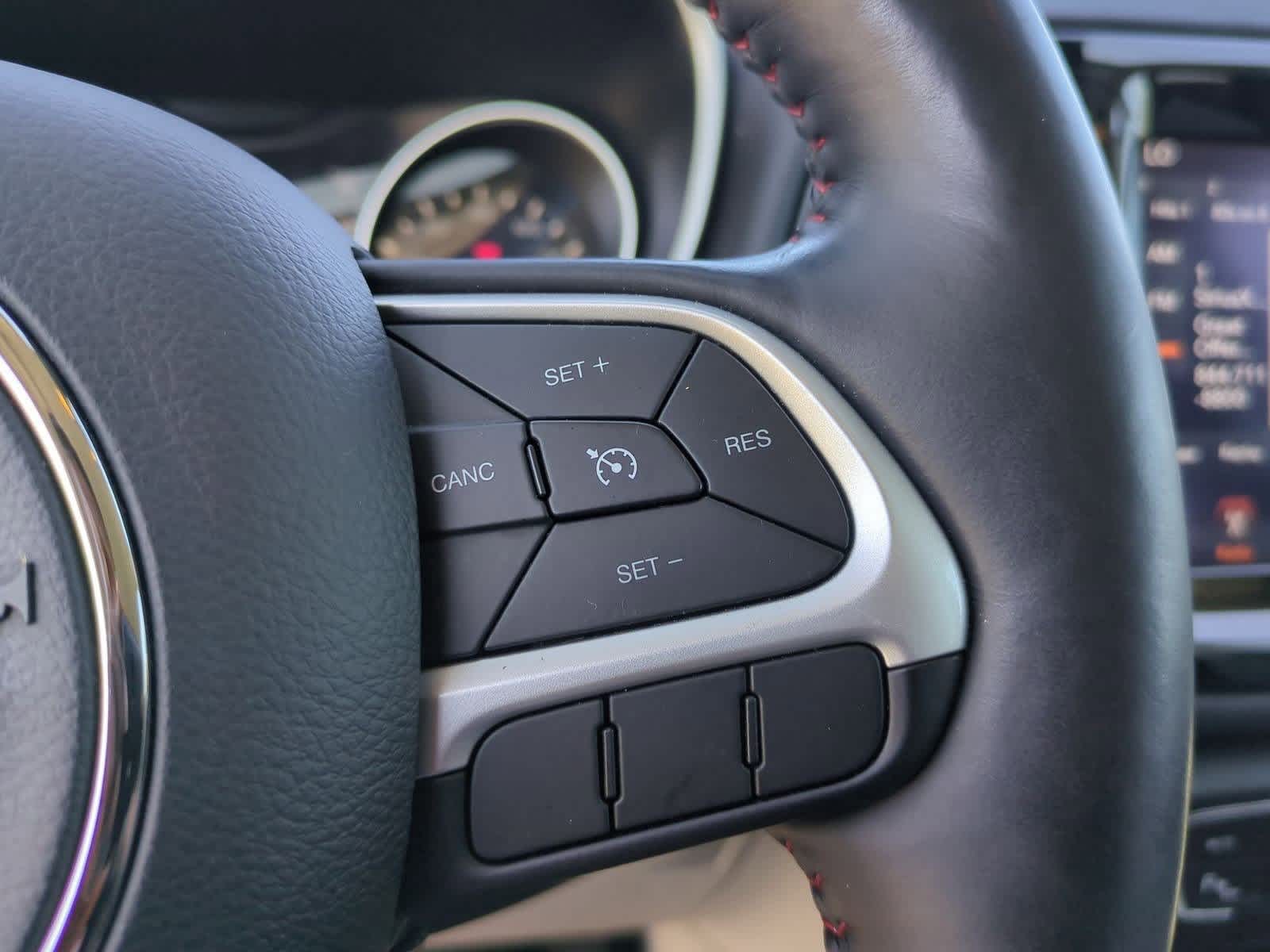 Thumbnail: 2018 Jeep Compass - 26