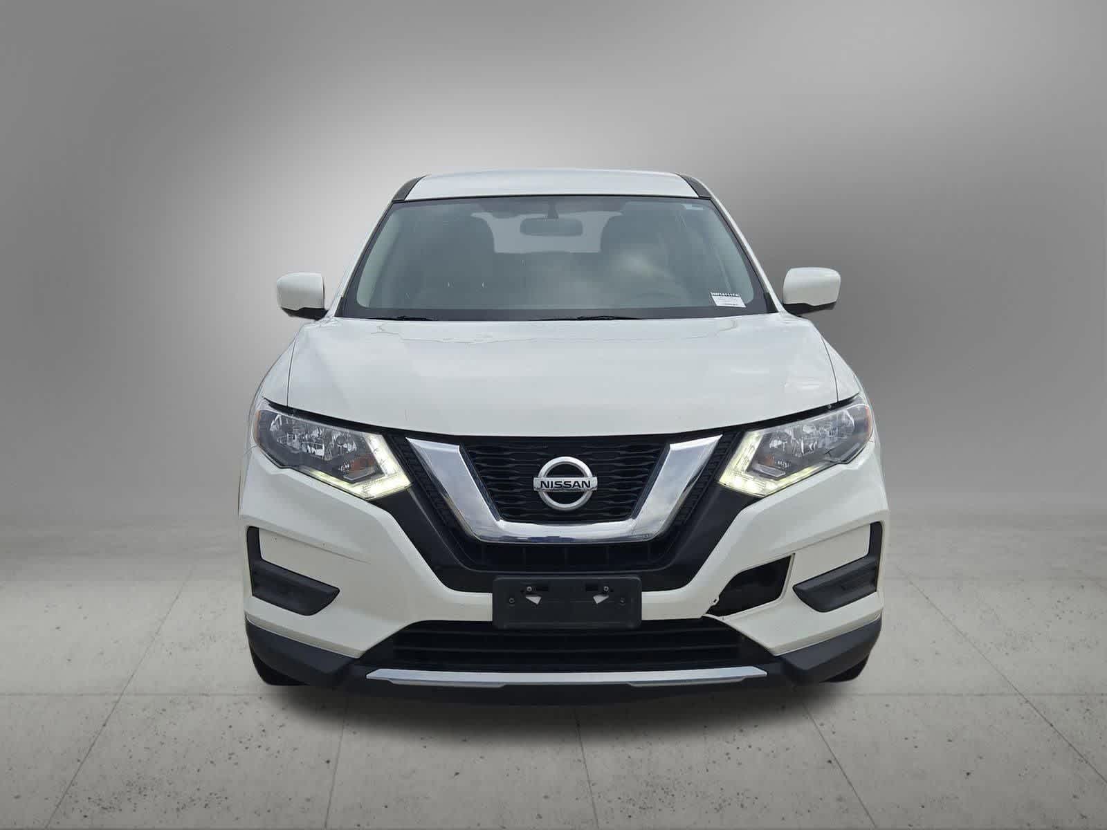 Thumbnail: 2017 Nissan Rogue - 9