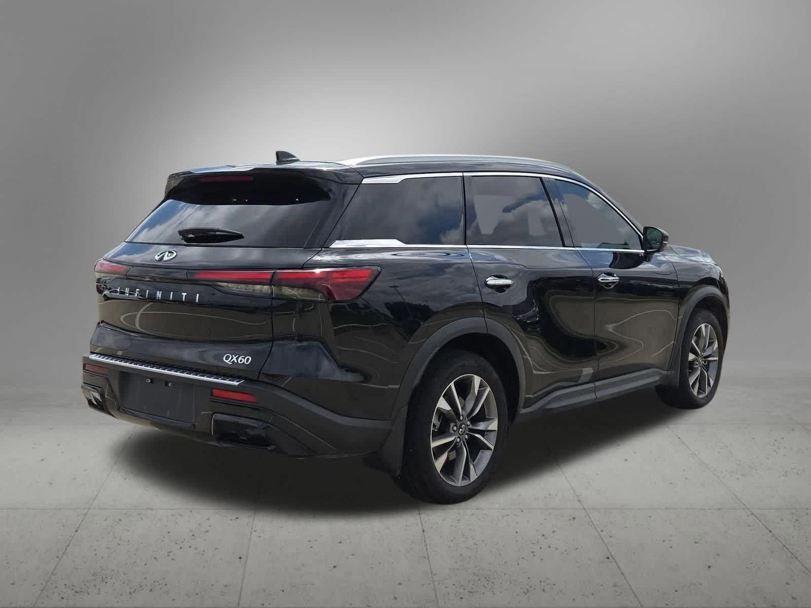 Thumbnail: 2023 INFINITI QX60 - 5