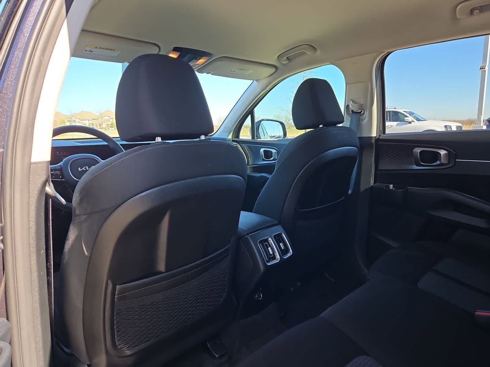 Thumbnail: 2025 Kia Sorento - 17