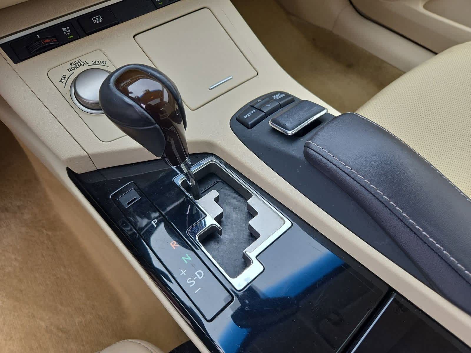 Thumbnail: 2013 Lexus ES - 32