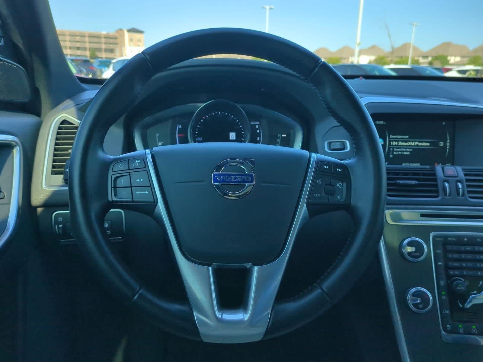 Thumbnail: 2016 Volvo XC60 - 22