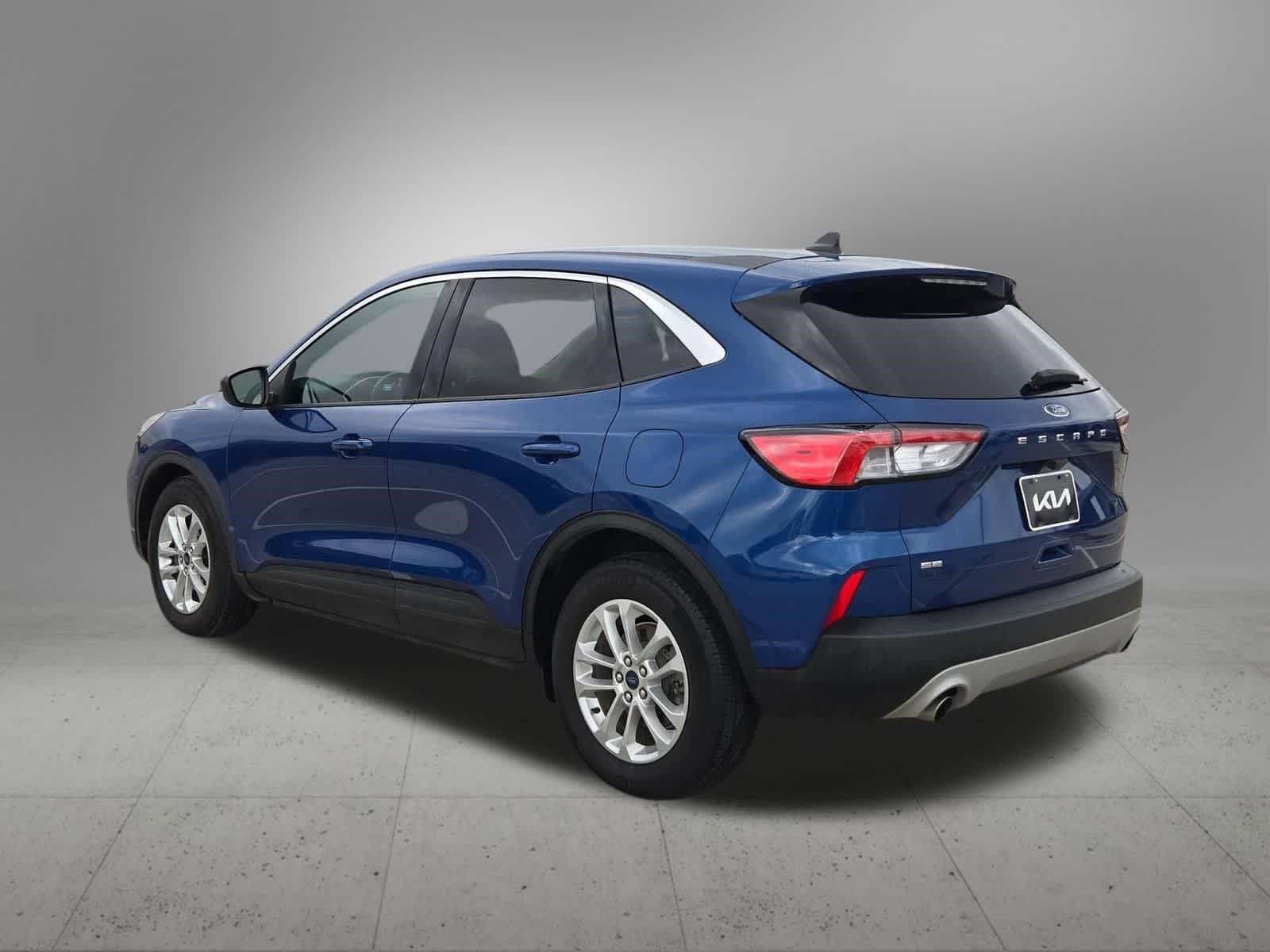 Thumbnail: 2022 Ford Escape - 4