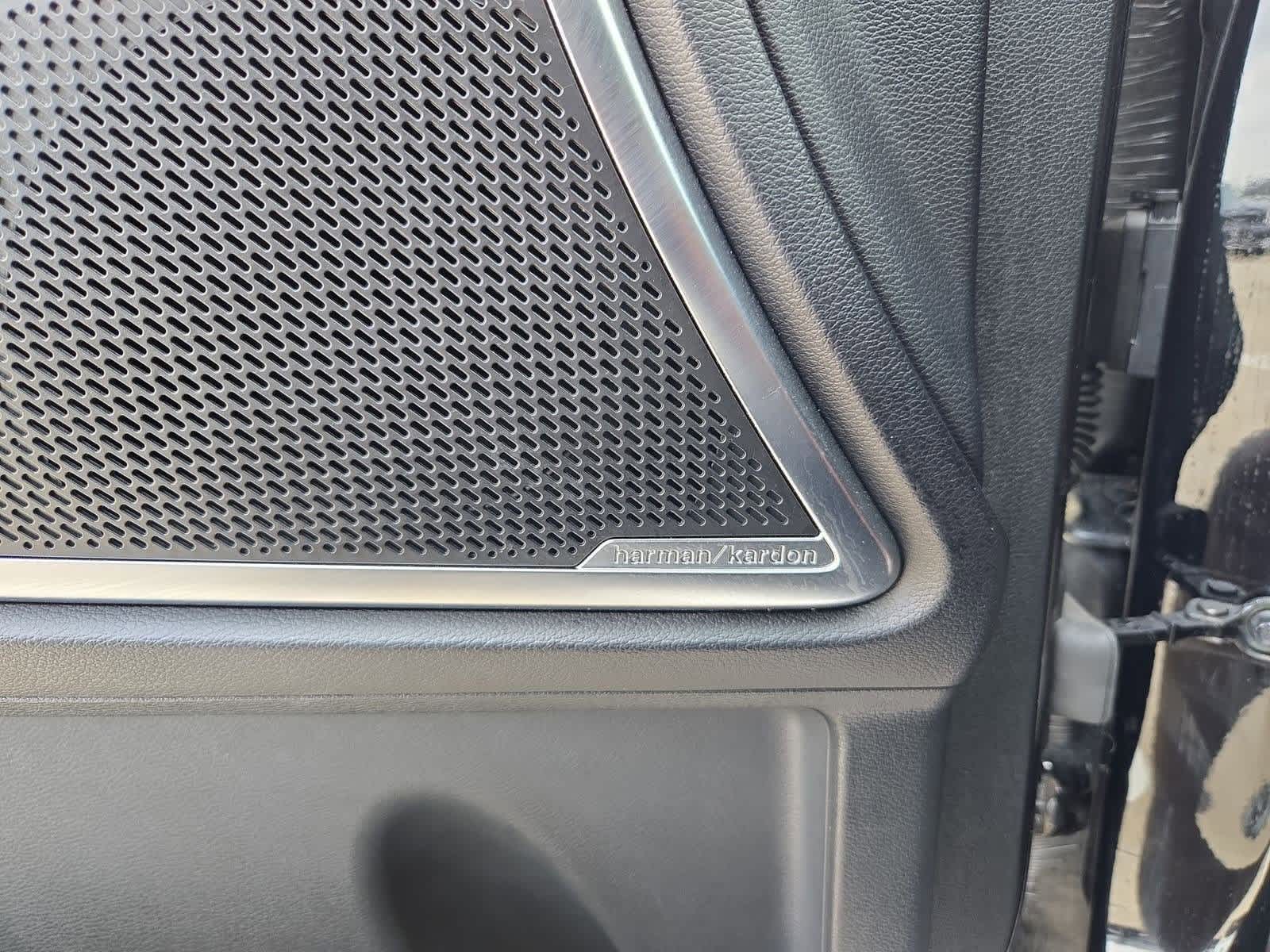 Thumbnail: 2021 Kia Telluride - 30