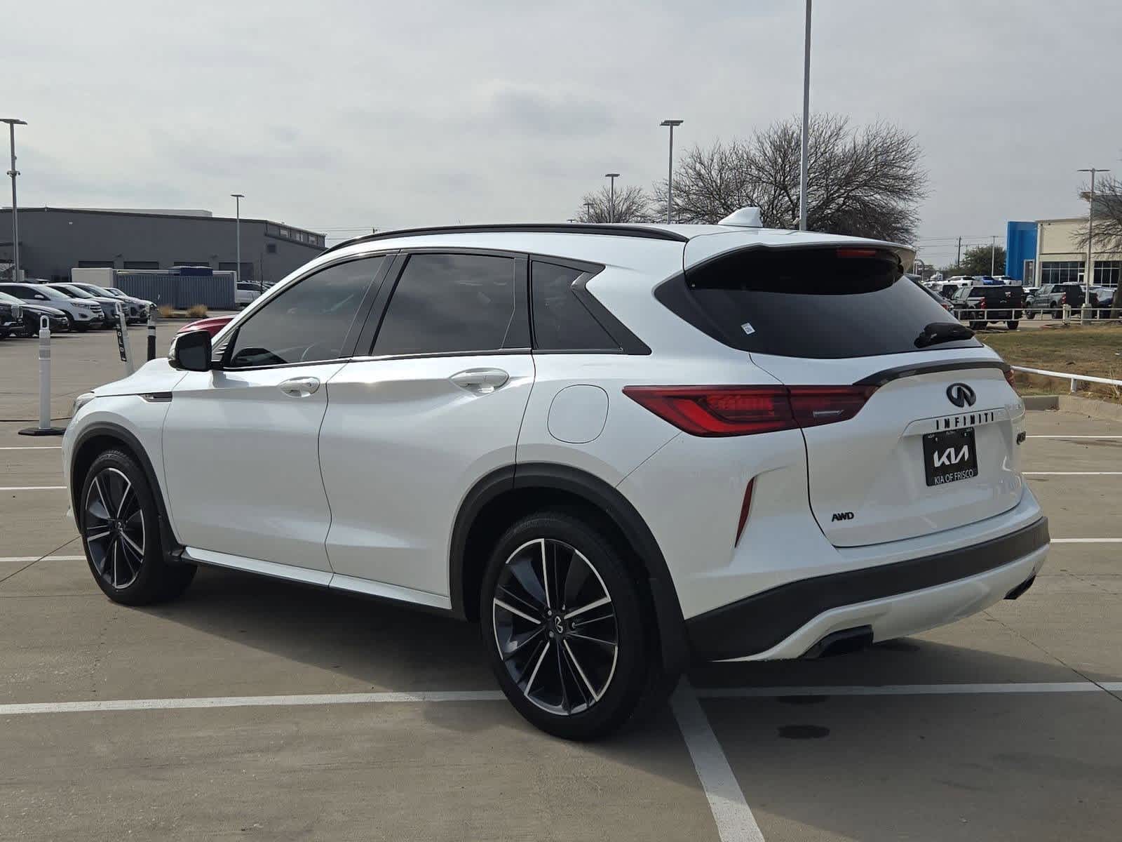 Thumbnail: 2025 INFINITI QX50 - 4