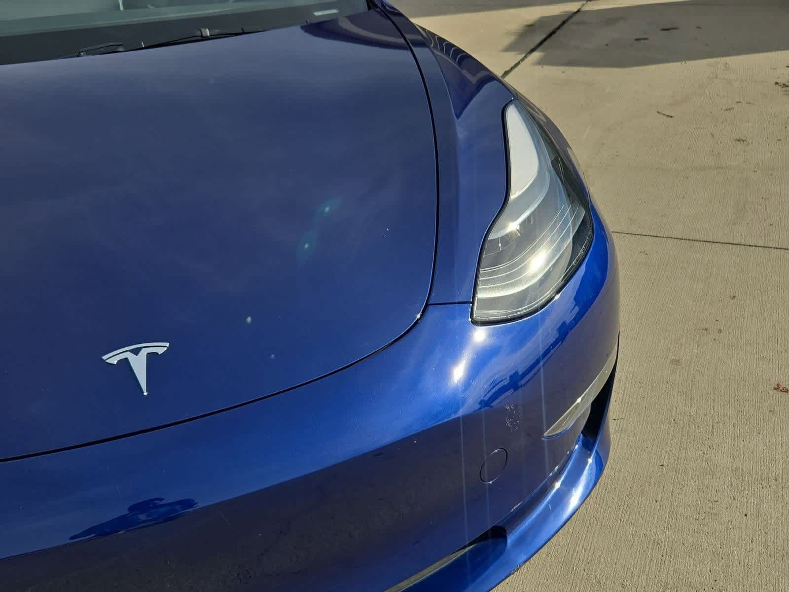 Thumbnail: 2023 Tesla Model 3 - 10
