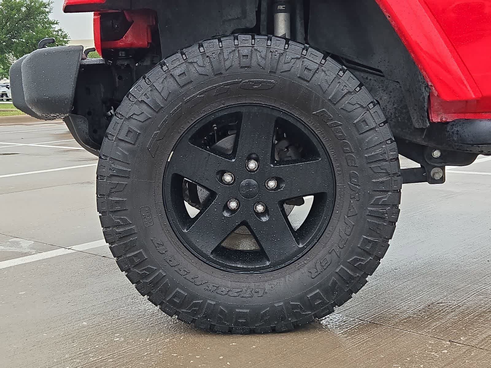 Thumbnail: 2015 Jeep Wrangler - 12