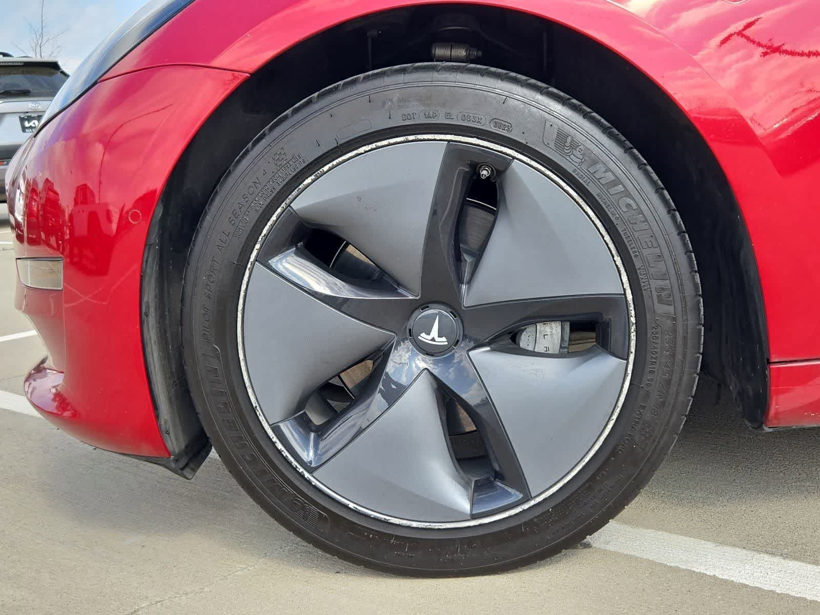 Thumbnail: 2018 Tesla Model 3 - 12