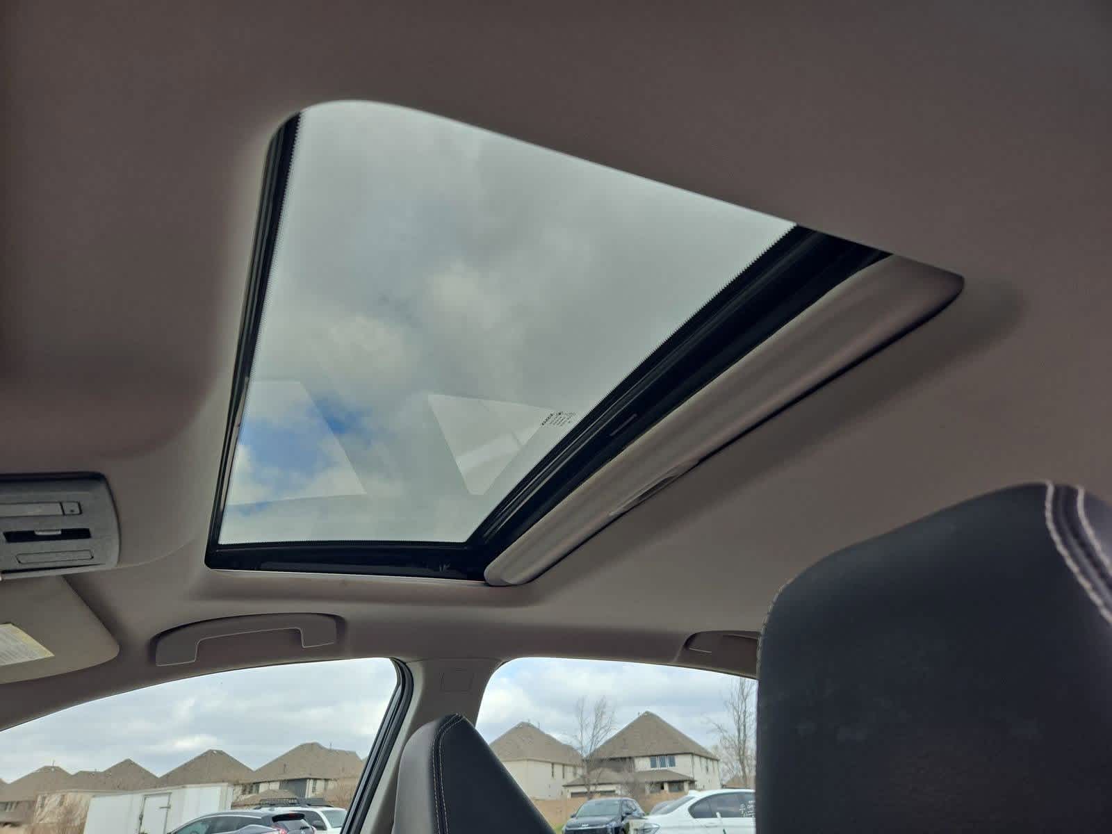 Thumbnail: 2019 Nissan Altima - 18