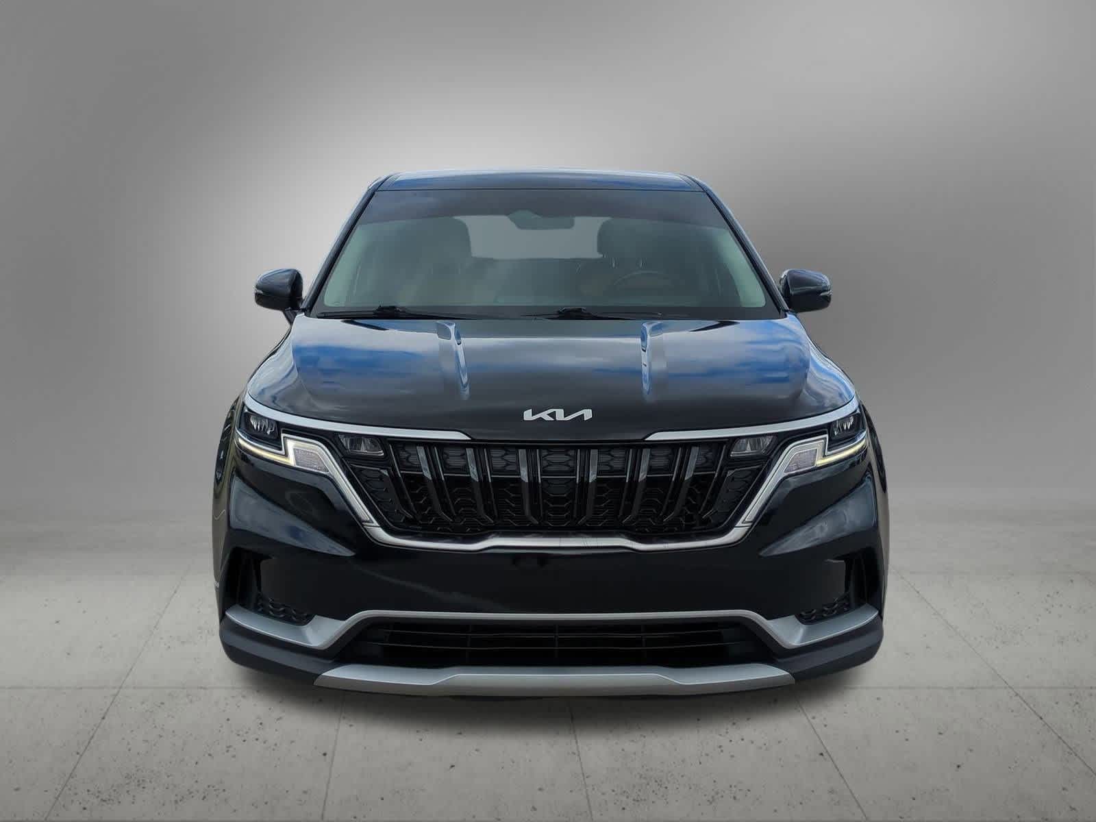 Thumbnail: 2023 Kia Carnival - 9