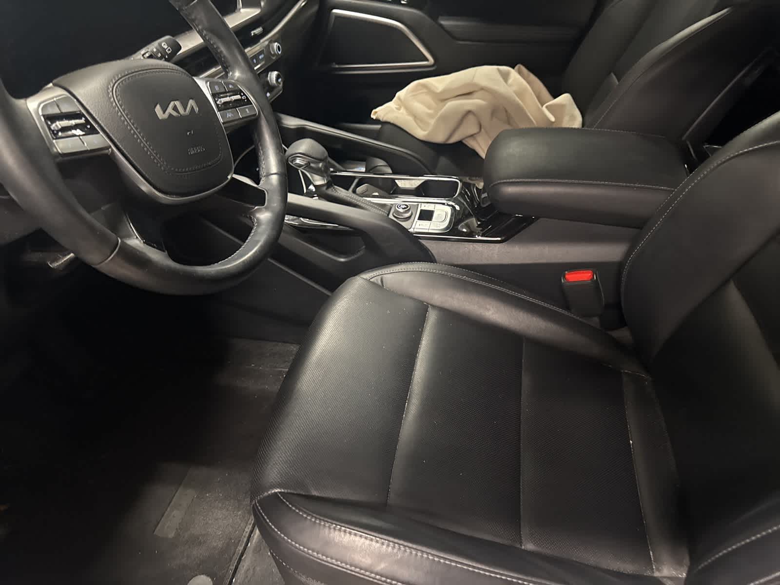 Thumbnail: 2023 Kia Telluride - 3
