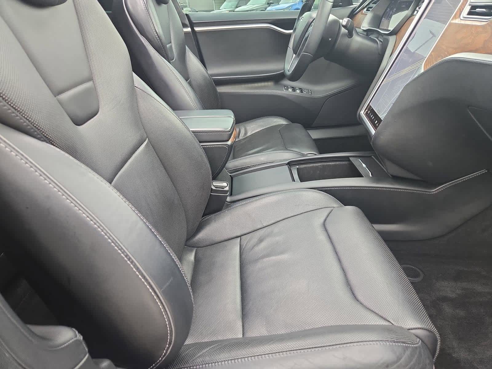 Thumbnail: 2016 Tesla Model S - 21