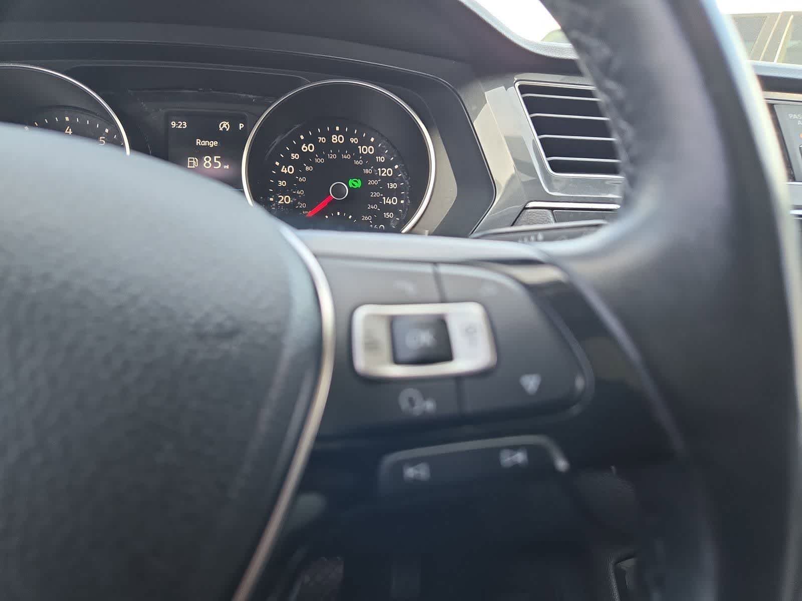 Thumbnail: 2018 Volkswagen Tiguan - 24