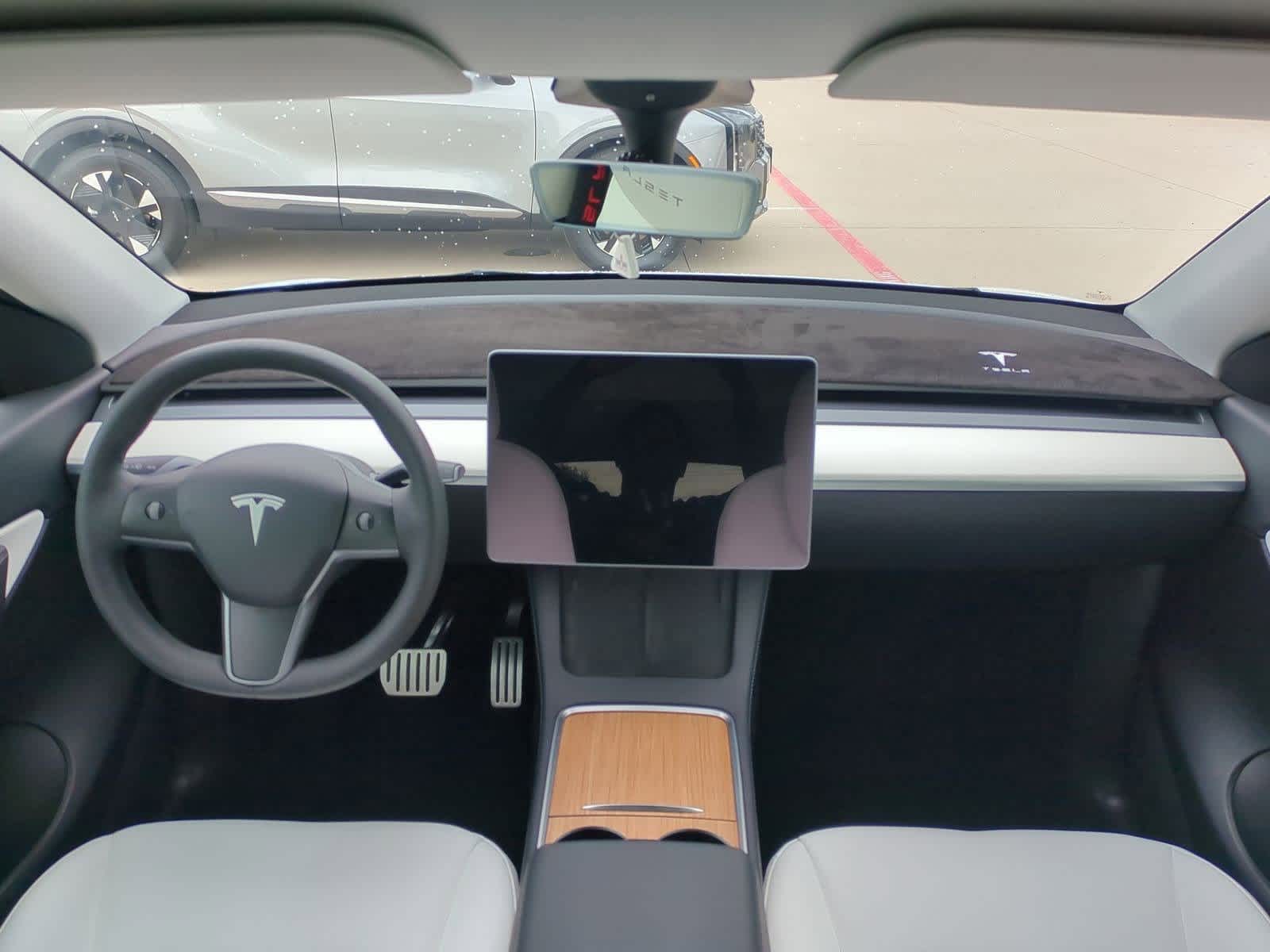 Thumbnail: 2022 Tesla Model Y - 13