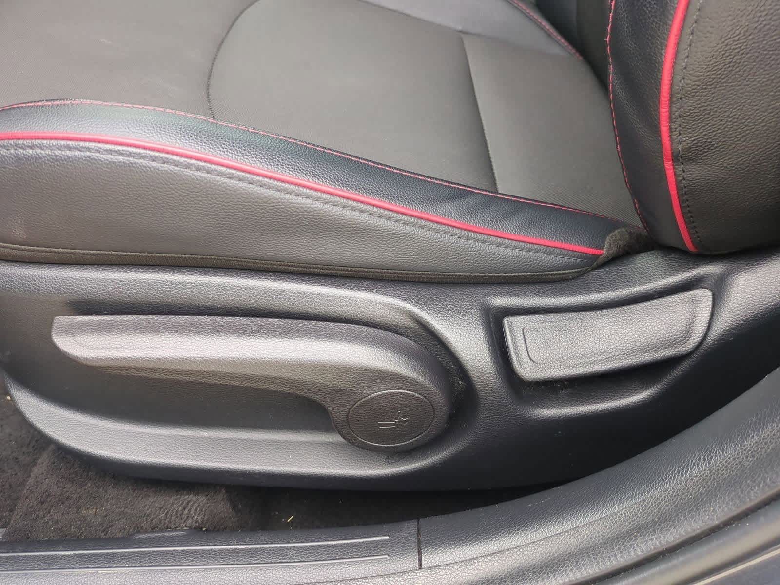 Thumbnail: 2022 Kia Forte - 22