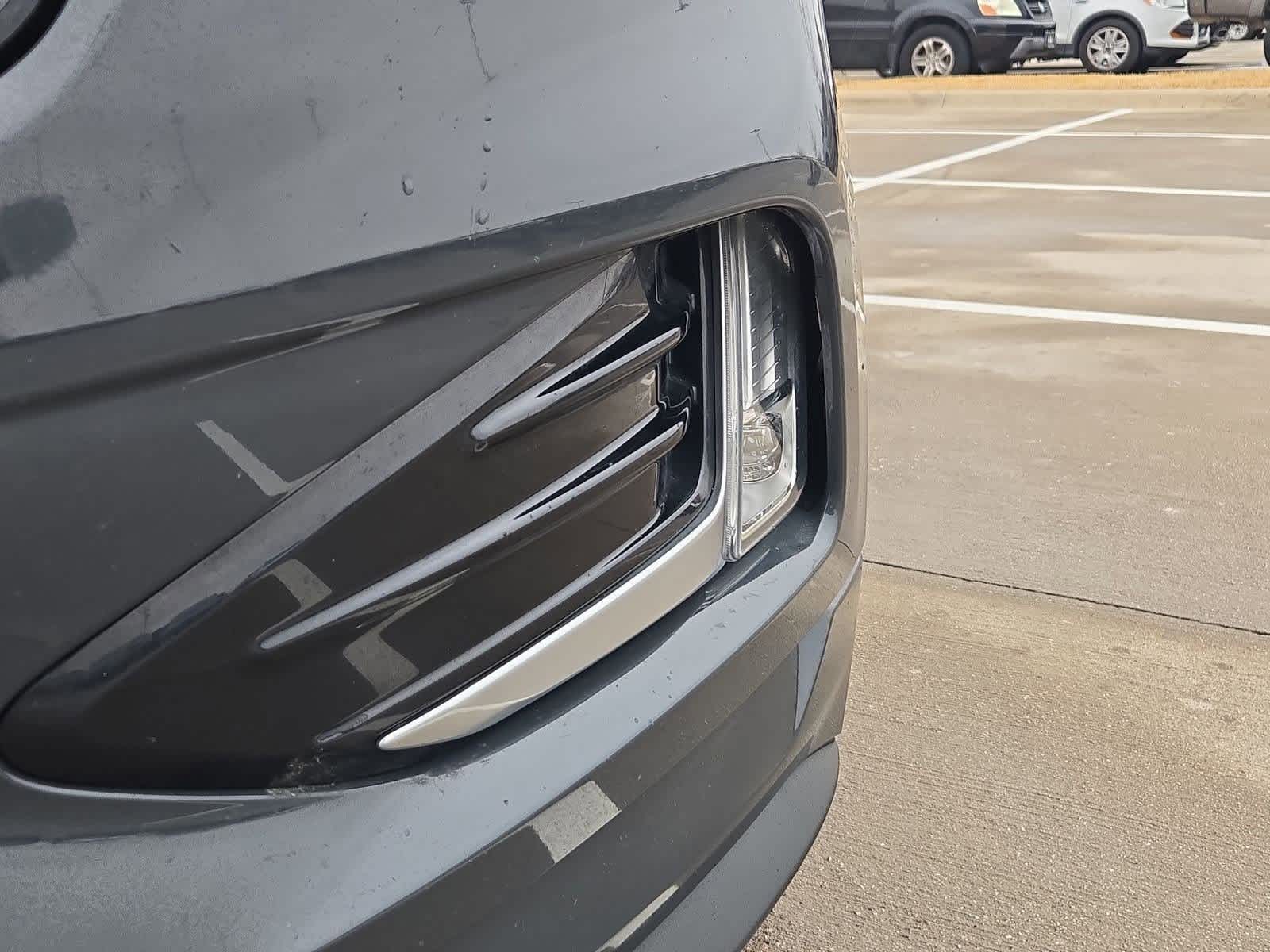 Thumbnail: 2021 Ford Edge - 10