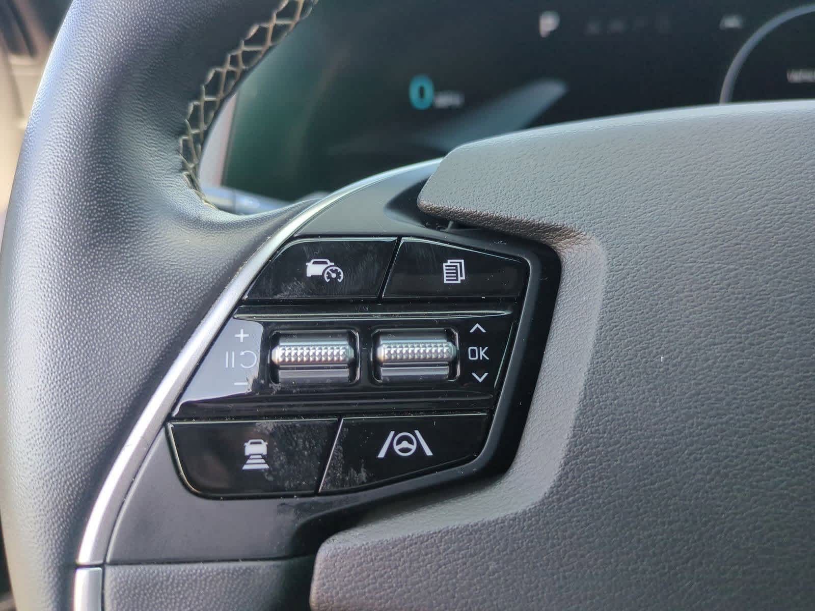 Thumbnail: 2022 Kia EV6 - 24