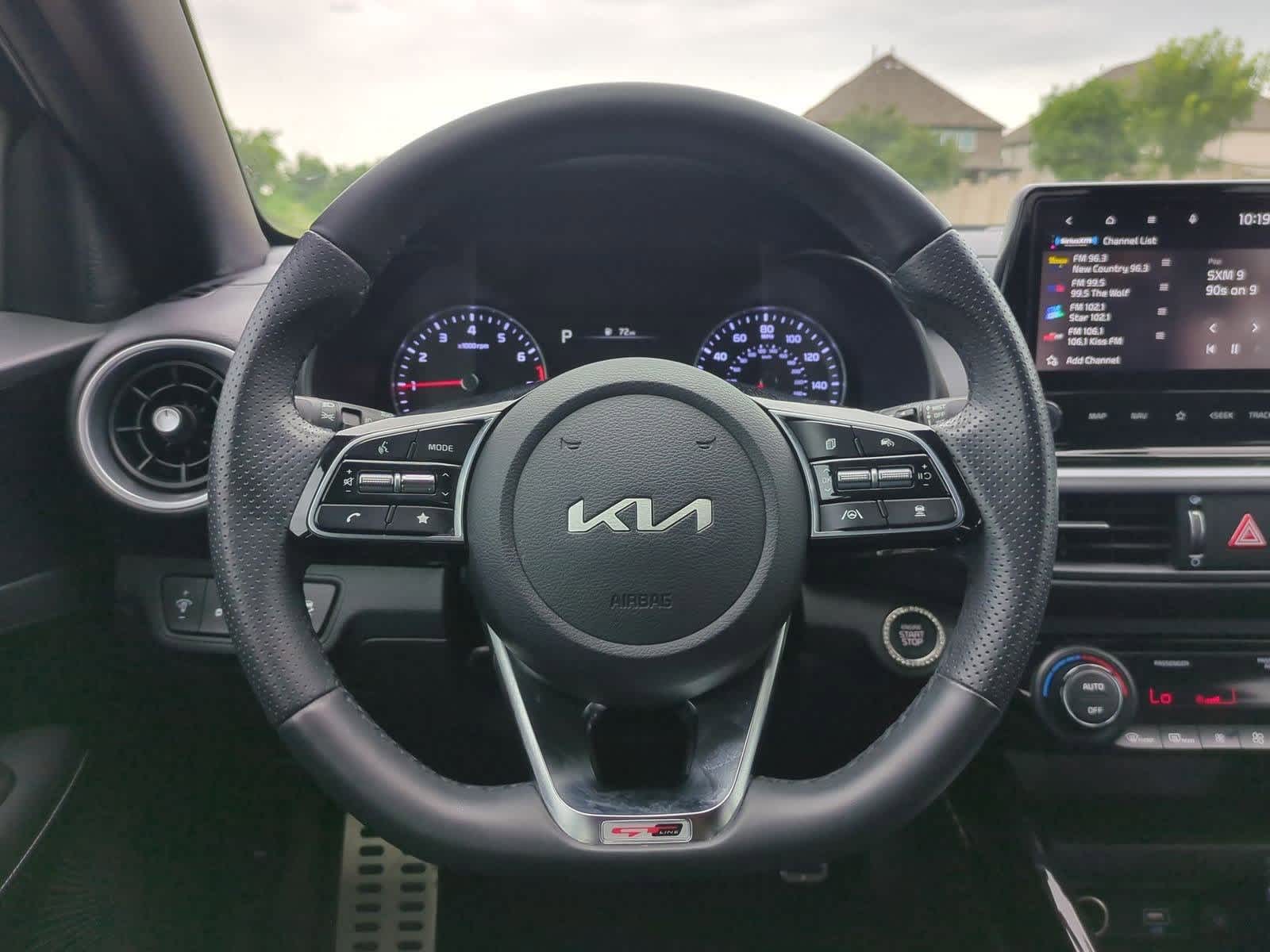 Thumbnail: 2023 Kia Forte - 22