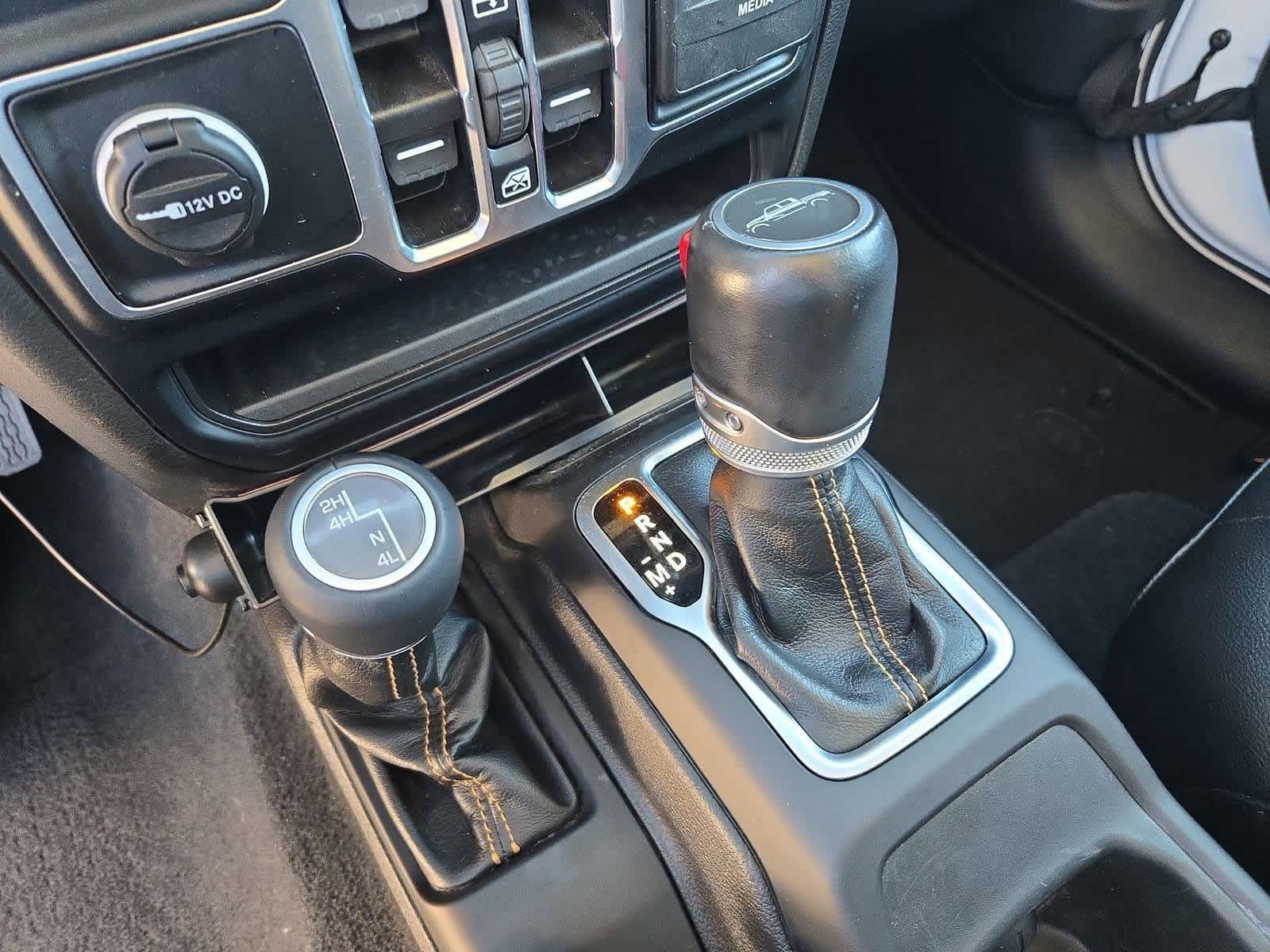 Thumbnail: 2023 Jeep Gladiator - 28