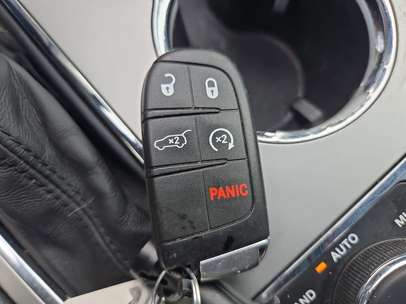 Thumbnail: 2016 Jeep Grand Cherokee - 36