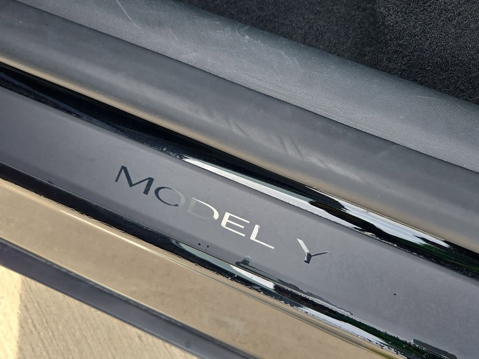 Thumbnail: 2023 Tesla Model Y - 11